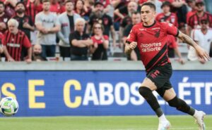 r$ 55 milhões: substituto de wesley no flamengo possui preço definido