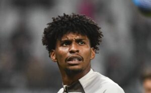 r$ 8,3 milhões: hugo souza garante premiação e aumenta pedidos de compra pelo corinthians