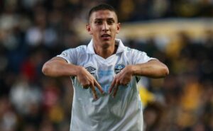 confederação brasileira de futebol (cbf) faz ajuda milionária chegar ao grêmio