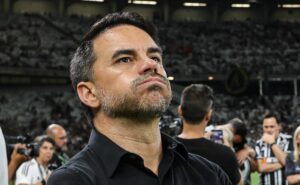 rodrigo caetano revela como convenceu hulk a não deixar o atlético mg