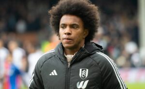 grêmio contata willian após saída do fulham ing e meia é anunciado no olympiakos 