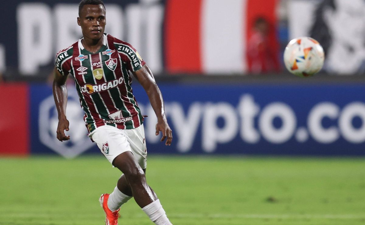 jhon arias retorna à campo pelo fluminense neste domingo (15) diante do juventude pelo brasileirão