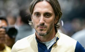 2 atletas do são paulo estão fora dos planos de zubeldía e rescisão é estudada