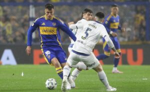líder vélez em campo e boca juniors x racing marcam rodada do argentino