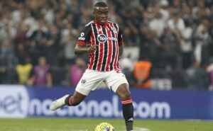 sem chances no time do são paulo, mendéz é titular na seleção do equador