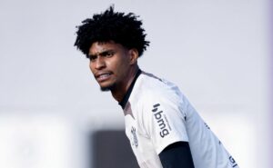 corinthians tem mudança triunfal e hugo souza detalha motivo: “outro ambiente para trabalhar”