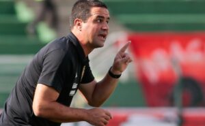 ex são paulo, jardine está a uma vitória de se tornar o treinador com mais títulos pelo américa do méxico