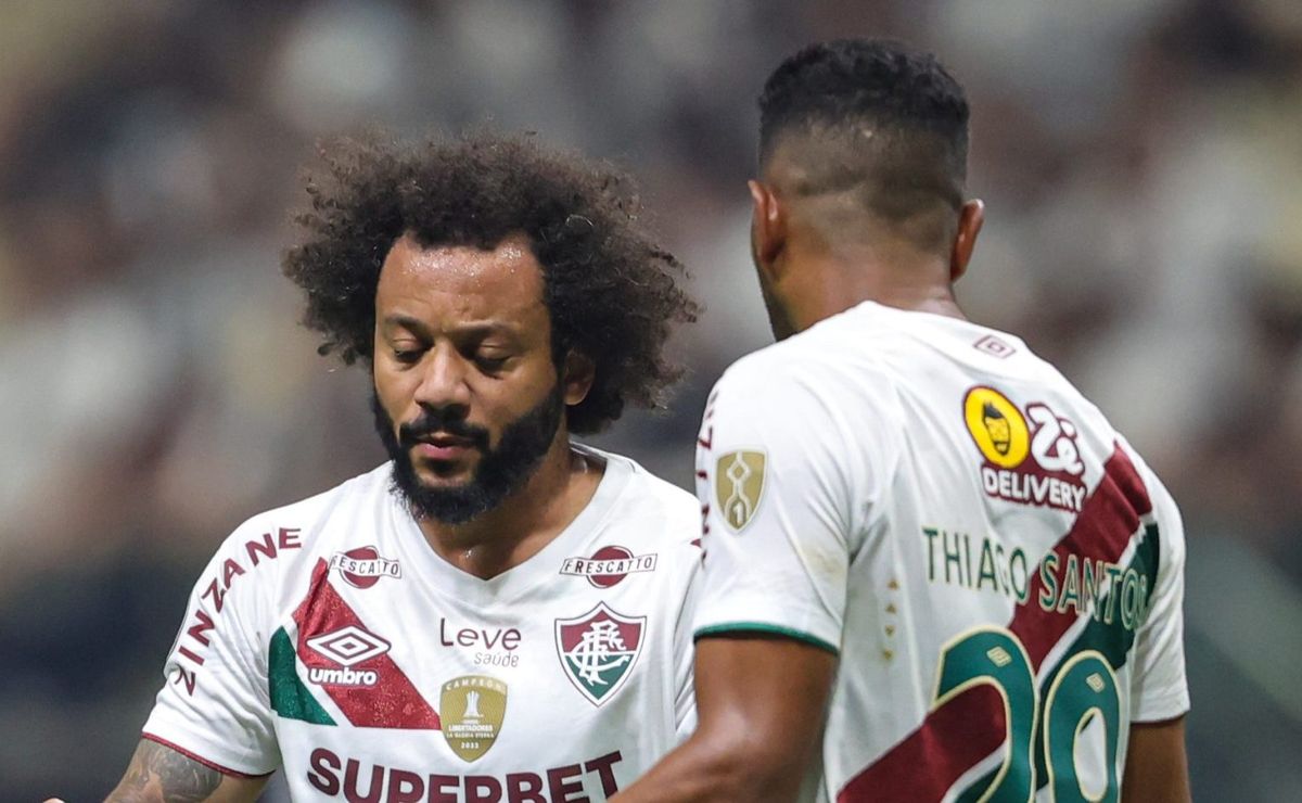 fluminense faz partida ‘desastrosa’ e torcedores criticam a equipe em eliminação: “time frouxo”