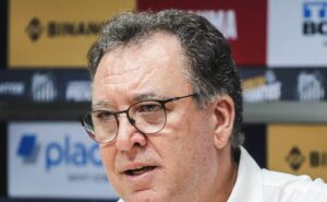 salários no santos estão atrasados e marcelo teixeira toma atitude para quitar dívida