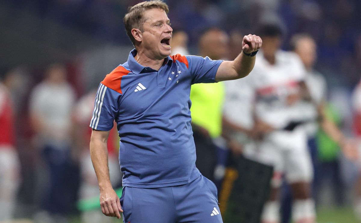 vitória do cruzeiro sobre o libertad dá tranquilidade para fernando seabra continuar 