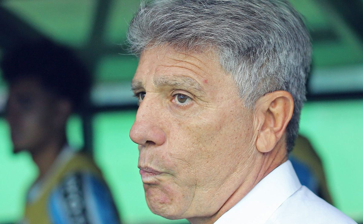 renato gaúcho lamenta derrota do grêmio e não poupa palavras: "erros infantis"