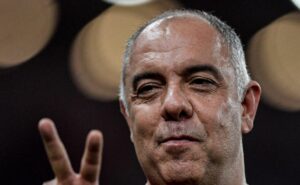 marcos braz busca último reforço e flamengo negocia chegada de atacante ex santos