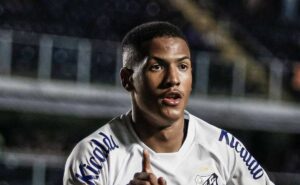 r$ 249 milhões: Ângelo, ex santos, tem negociação avançada com al nassr