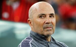 r$ 600 mil/mês: sampaoli aceita voltar ao santos em 2025 e acerta últimos detalhes de contrato