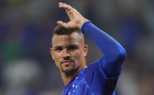 cruzeiro segura empate contra o libertad e está nas semifinais da copa sul americana