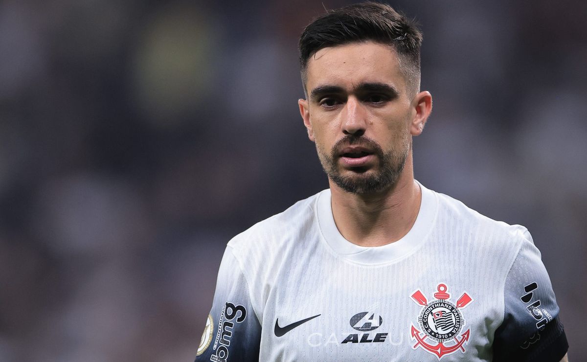corinthians pode perder meio campista de graça após chegada de igor coronado