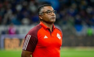 roger machado pode contar com o retorno de lucca e +3 para internacional e fortaleza