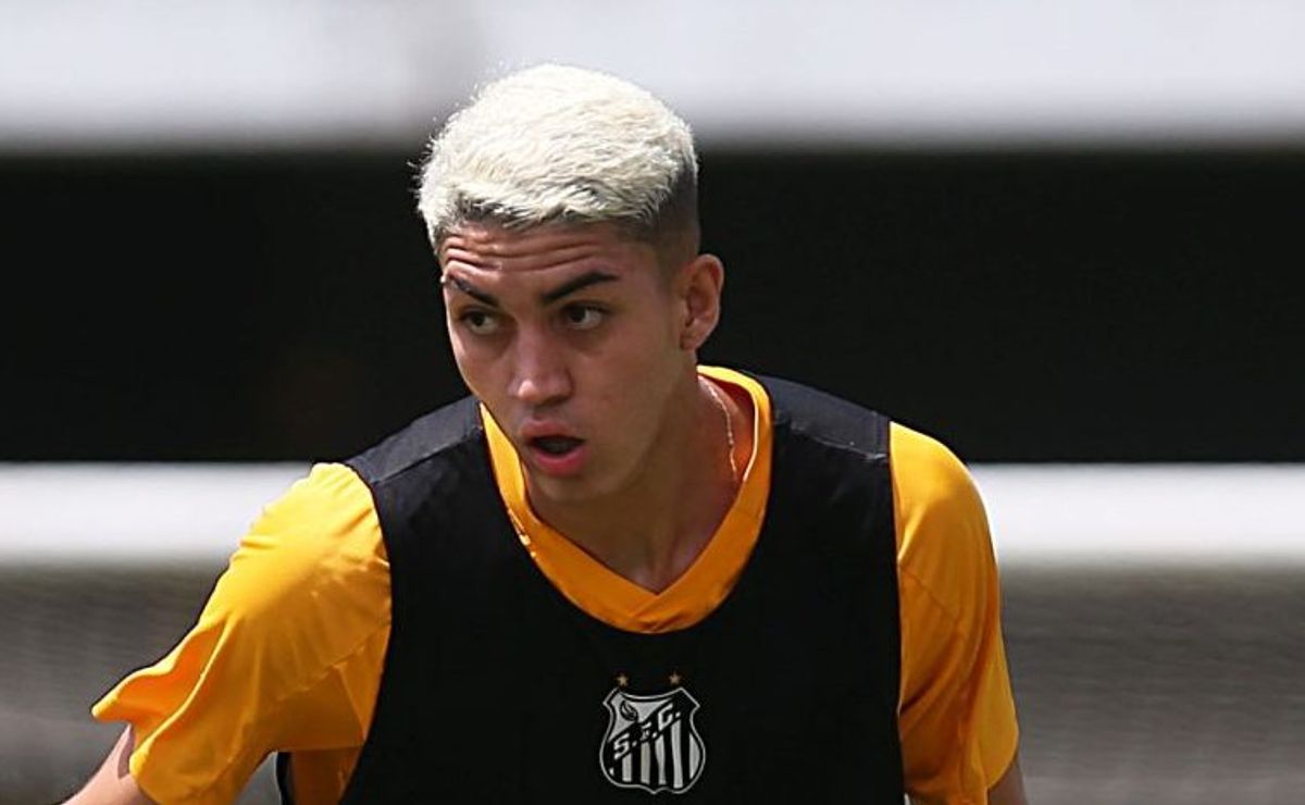 porto oferece atacante e mais r$ 94 milhões para contratar jair do santos