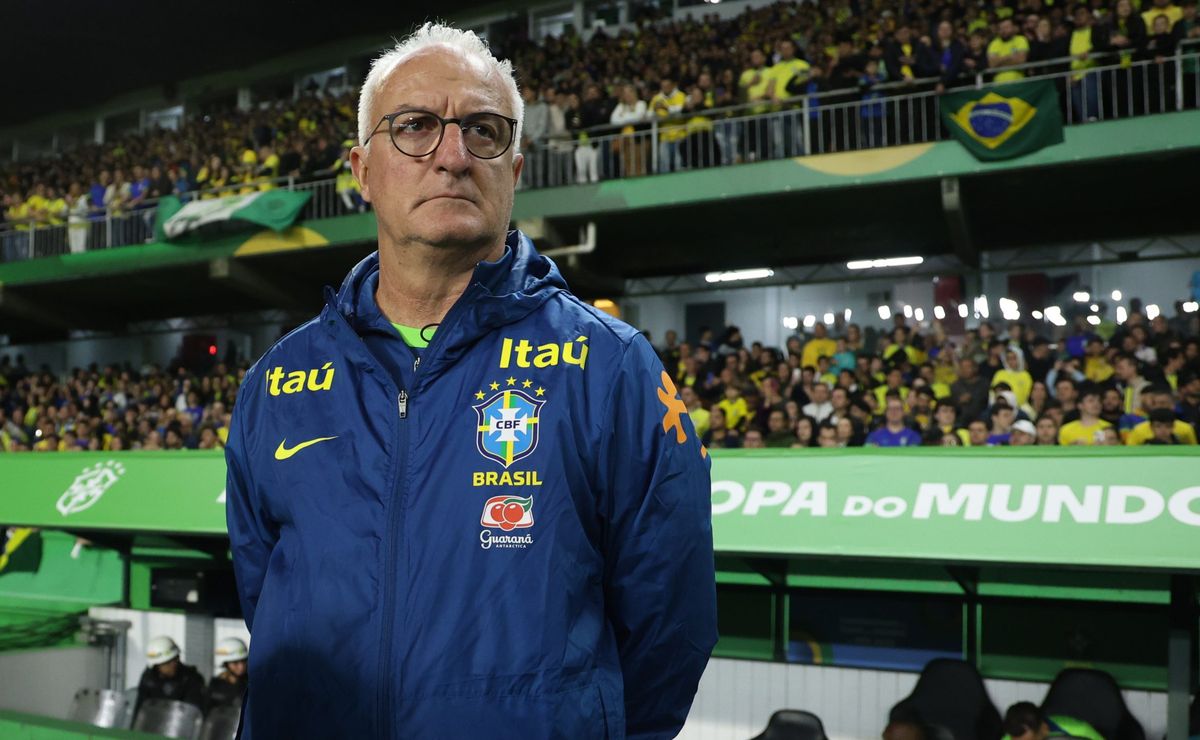 com vaias da torcida, seleção brasileira vence equador no couto pereira