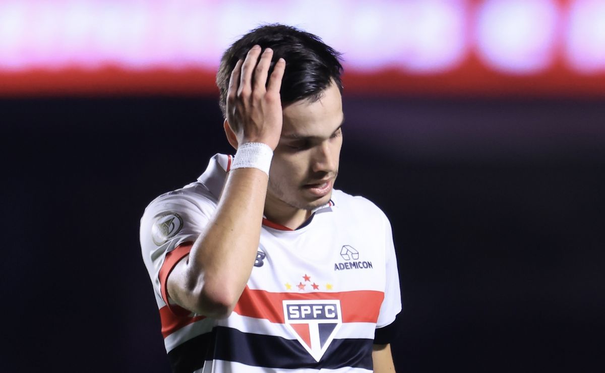 problema para o são paulo: bobadilla sofre contratura em jogo do paraguai