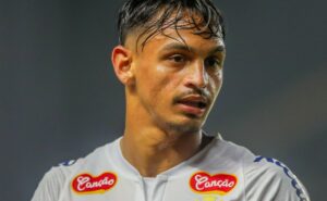 clube da champions league faz novo contato para contratação de weslley patati, do santos 