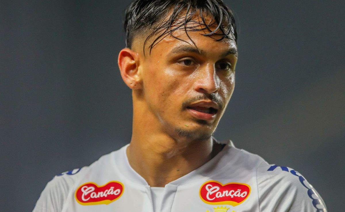 clube da champions league faz novo contato para contratação de weslley patati, do santos 