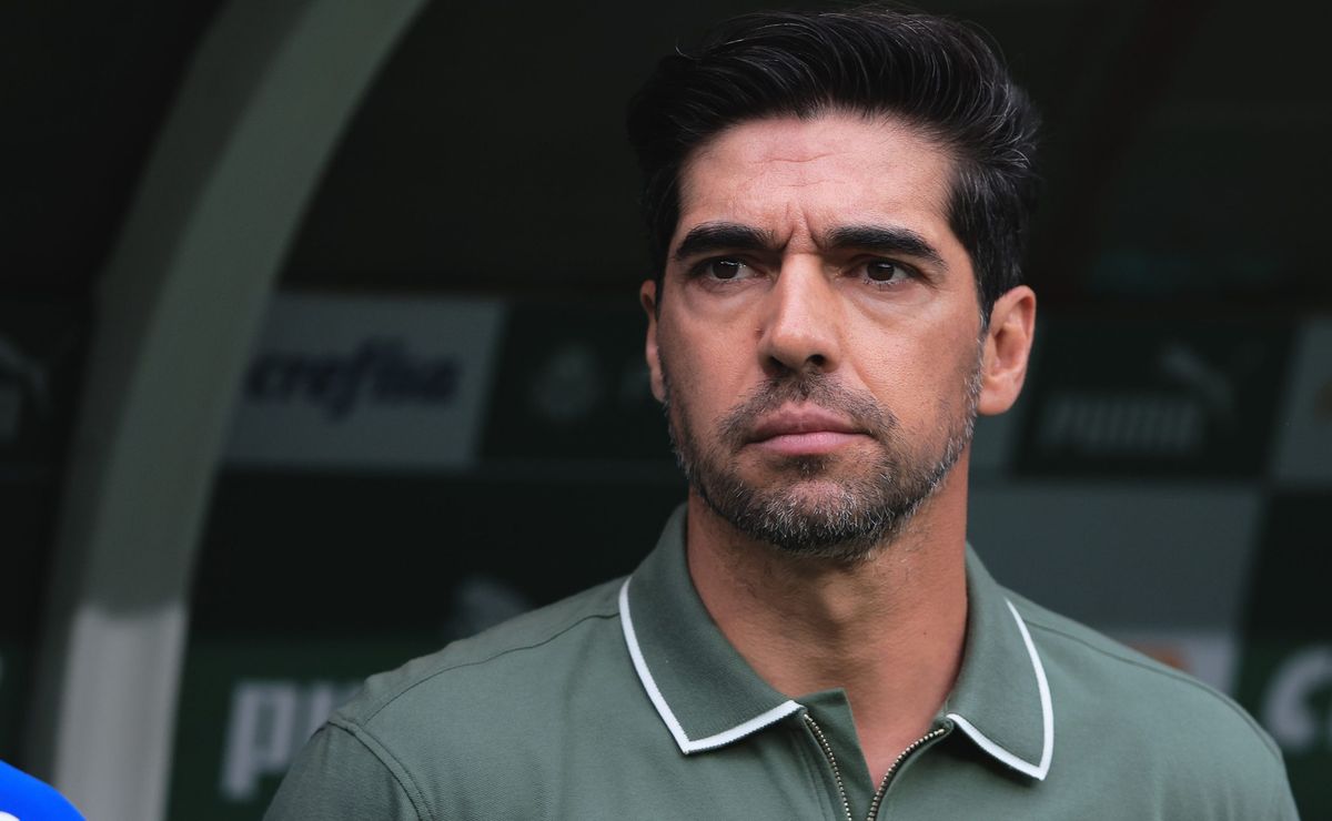 torcida do palmeiras não aprova alterações de abel ferreira contra o vasco