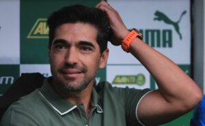 abel ferreira revela que filme ‘divertidamente’ causou reviravolta no elenco do palmeiras