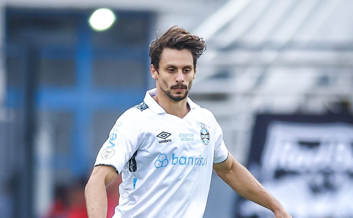rodrigo caio se recupera e pode formar 13ª dupla de zaga do grêmio contra o flamengo