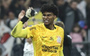 corinthians busca acordo por hugo souza para driblar multa milionária ao flamengo