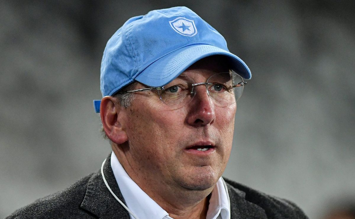 john textor, do botafogo, ironiza flamengo por causa do fair play financeiro: “novo significado”