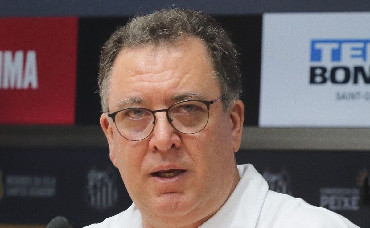 carille balança no santos e marcelo teixeira procura ex treinador do corinthians