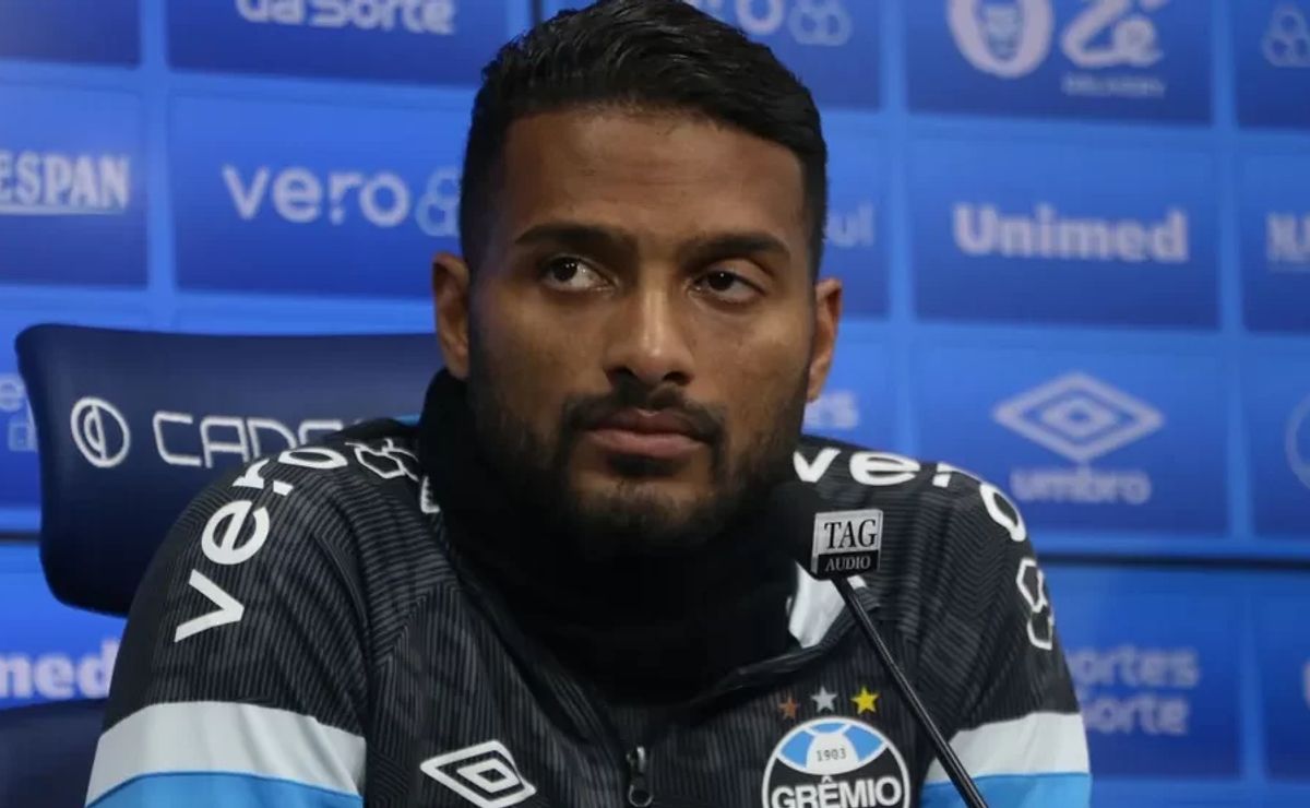 reinaldo, do grêmio, falha e bragantino arranca empate do imortal no nabizão