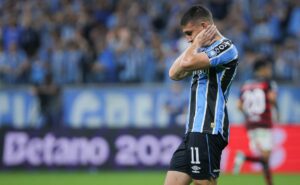 na arena grêmio, o imortal foi superado pelo criciúma no brasileirão, confira como foi o jogo