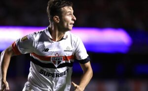 galoppo é barrado por zubeldía de clássico e perde prestígio no são paulo 
