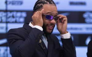 corinthians vive expectativa por estreia de memphis depay na sul americana