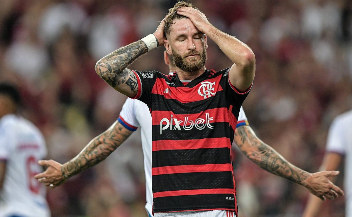 léo pereira questiona impaciência da torcida do flamengo após revés na libertadores