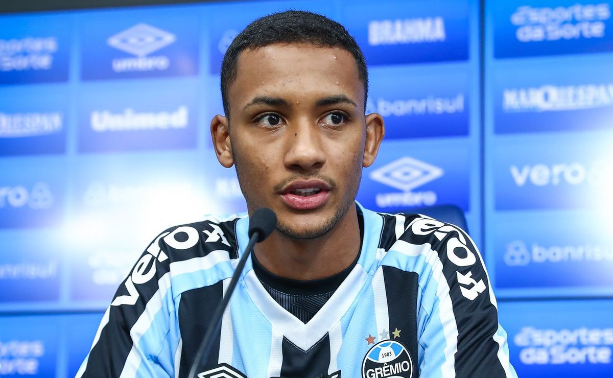 andré henrique deve retornar ao grêmio apenas em 2025