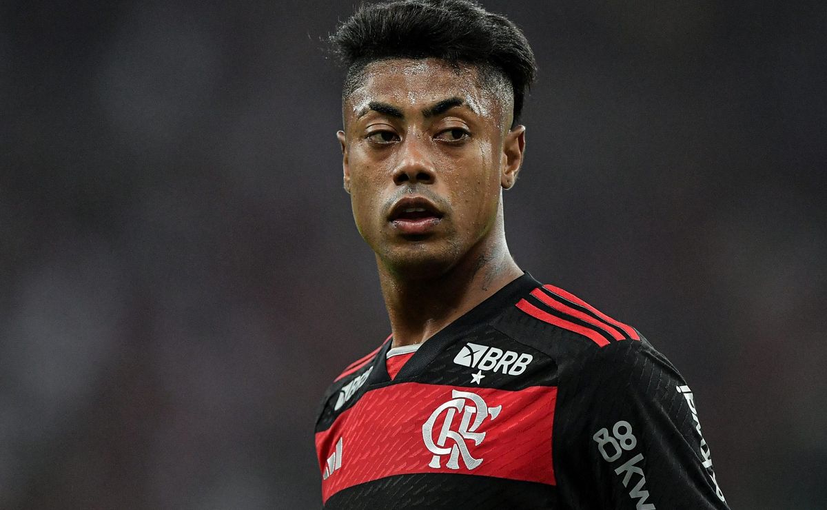 bruno henrique será titular do flamengo e tite decide barrar gabigol mais uma vez  