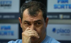 demissão de tite ocorre e carille ganha sombra no santos para 2025