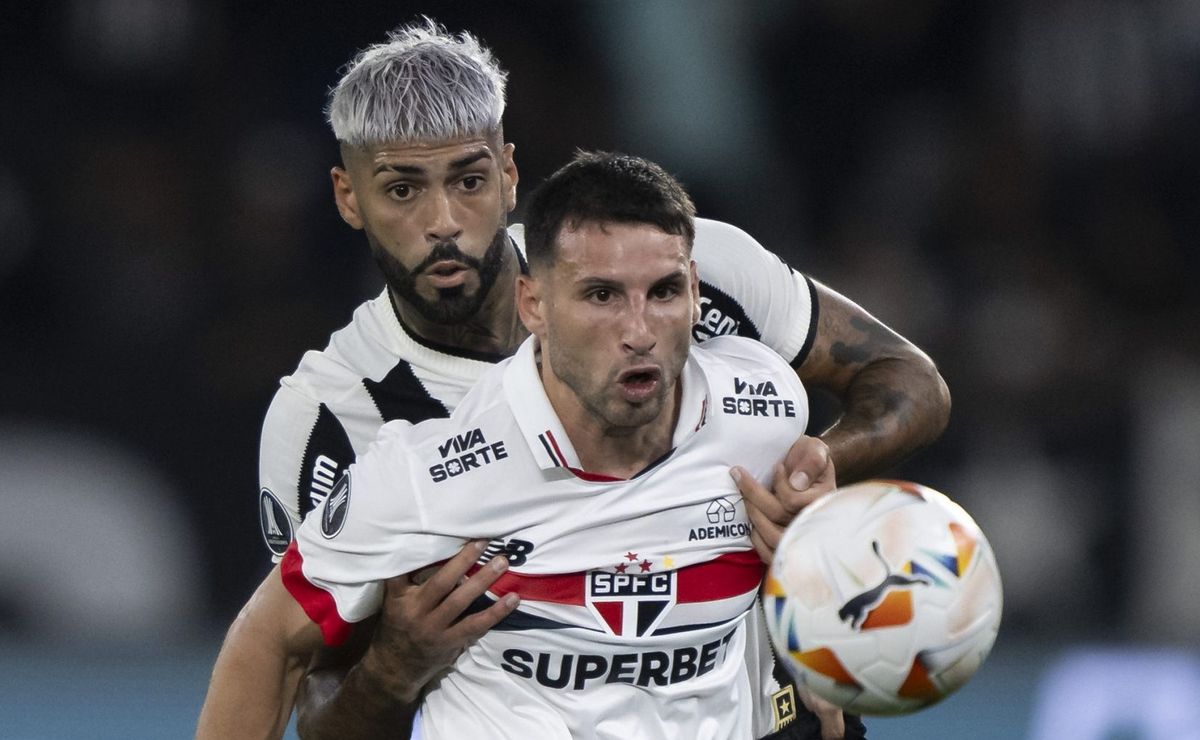 chatgpt 'crava' quem sai classificado na libertadores entre são paulo e botafogo