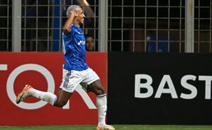 cruzeiro avança na sul americana e matheus pereira destaca a nova era com diniz