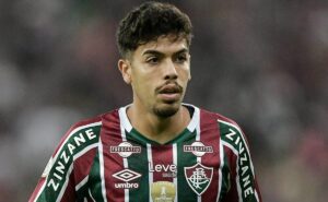 nonato terá que passar por cirurgia após fraturar o nariz em fluminense x botafogo