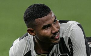artur jorge esclarece situação de cuiabano para a torcida do botafogo: “É pontual”