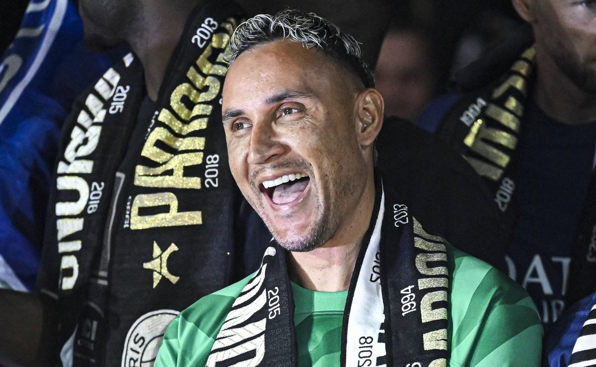 grêmio pode ver keylor navas chegando ao brasil e jogando na série b do brasileirão