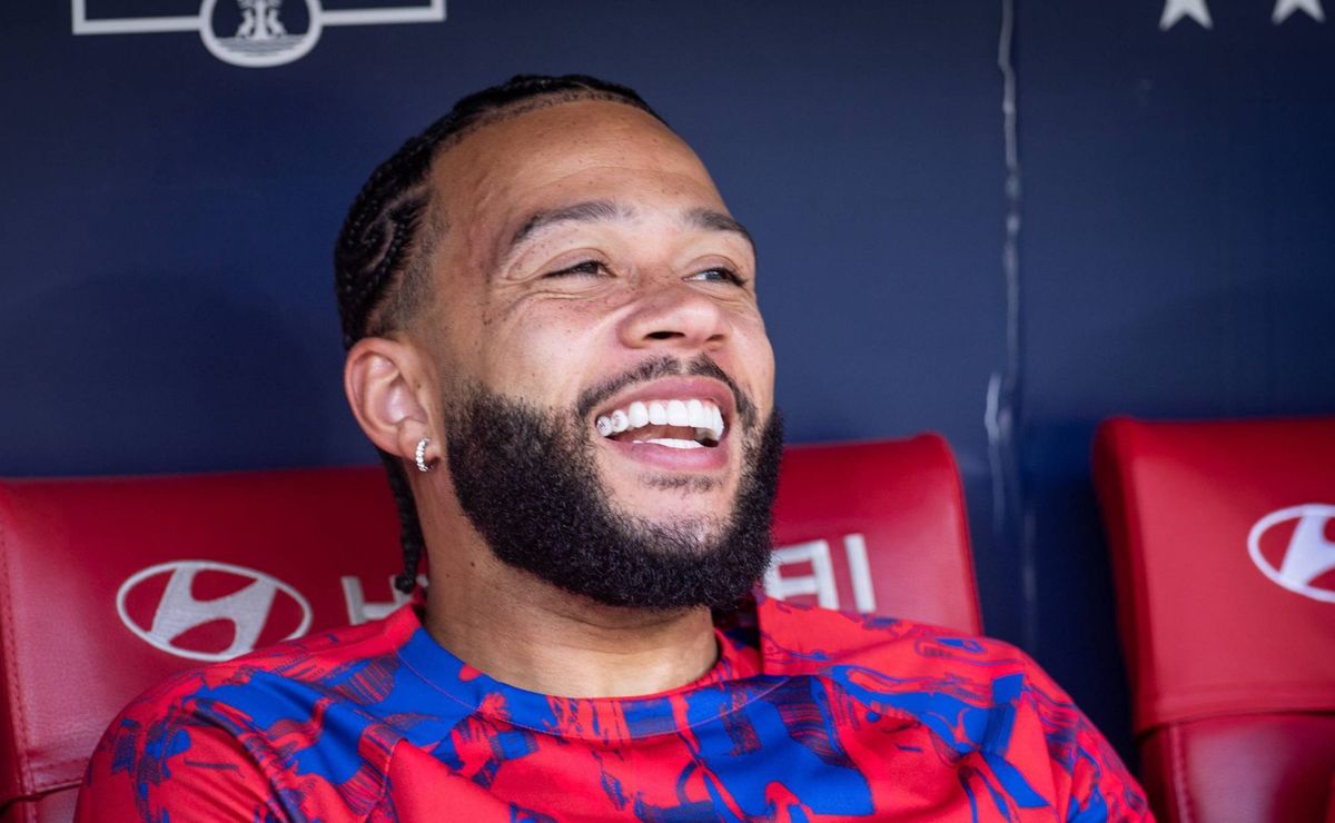 ex corinthians, felipe revela detalhes da convivência com memphis depay: “super generoso”