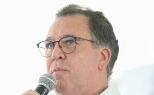 marcelo teixeira critica futebol do santos e vai decidir futuro de carille em dezembro