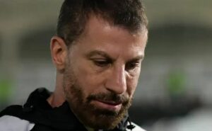 pedrinho abre jogo sobre efetivação de rafael paiva no vasco: 'também me ajudou'