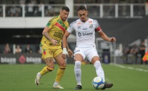 brasileirão série b: brusque x santos horário, escalações do jogo, arbitragem e informações principais