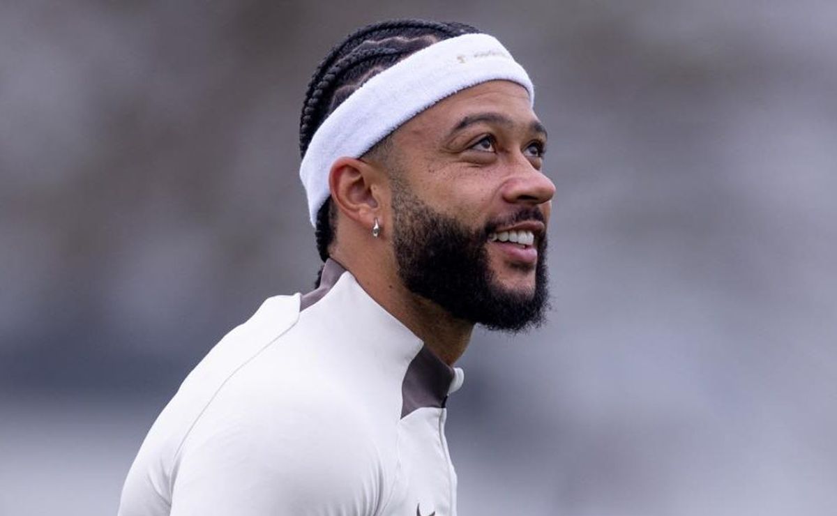 na estreia de depay pelo corinthians, holandês vai reencontrar velho conhecido no atlético go